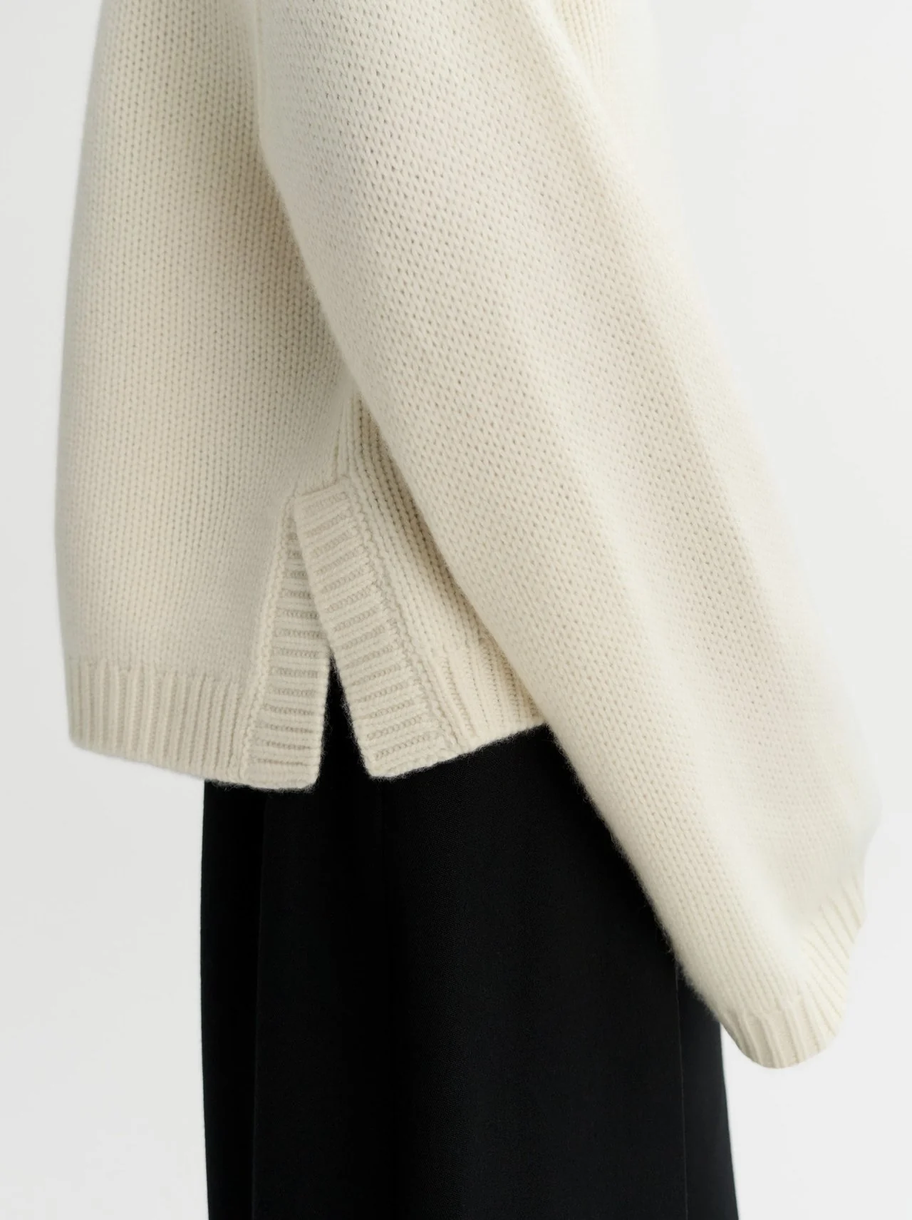 CHUNKY CREWNECK - Image 3