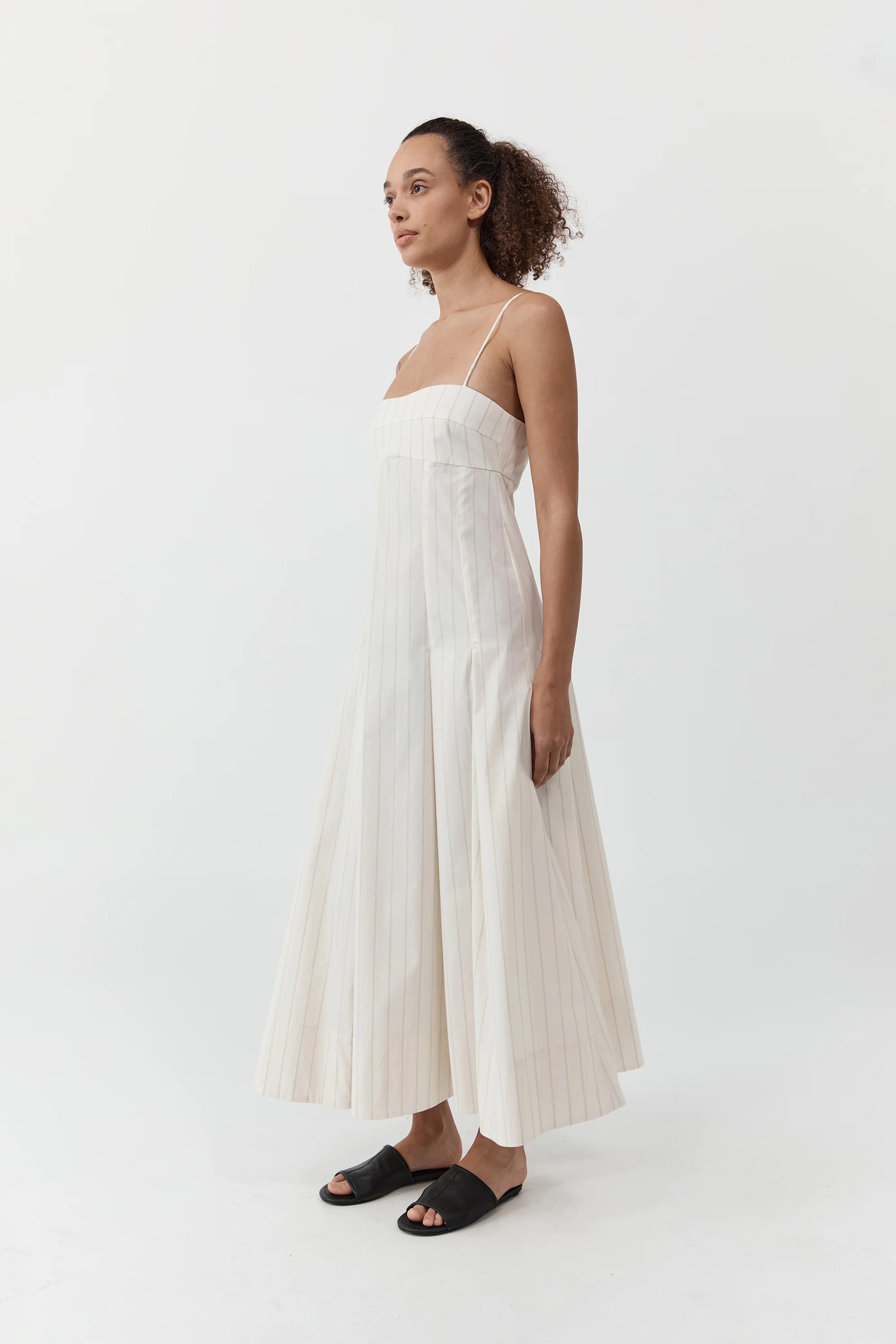 EVERYDAY COTTON PLEAT DRESS - Image 4