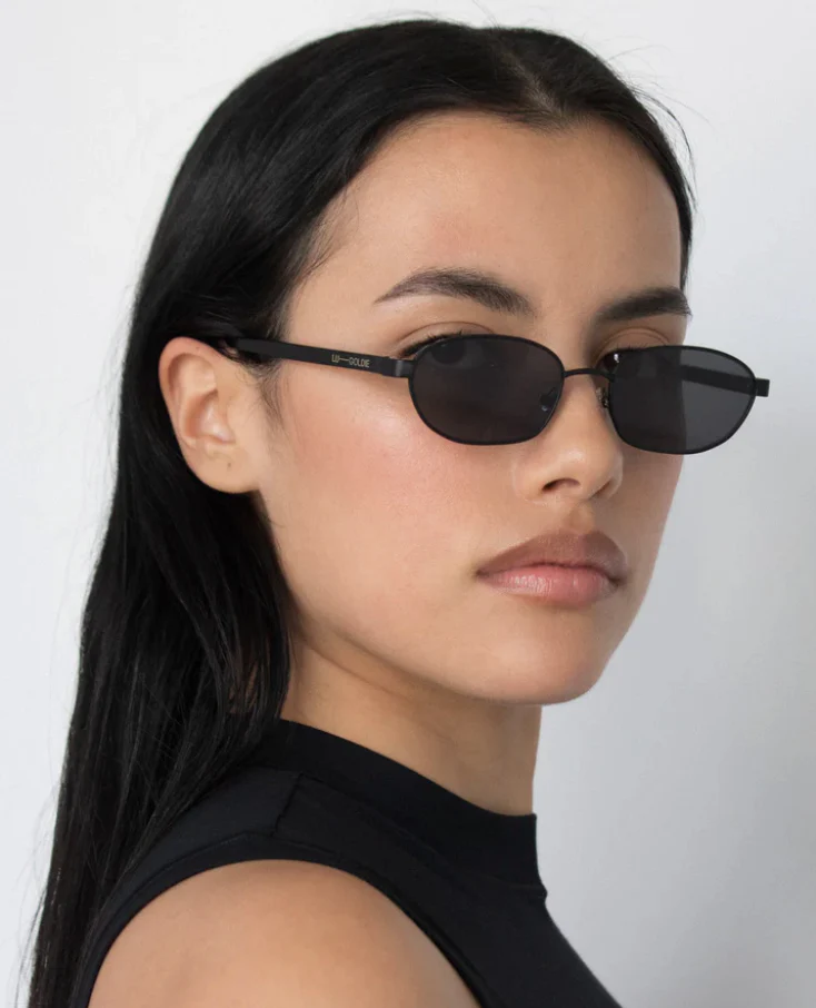 LARA - BLACK - Image 4